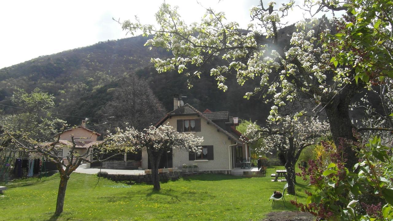Au Vieux Tilleul Bed and Breakfast Veynes Εξωτερικό φωτογραφία