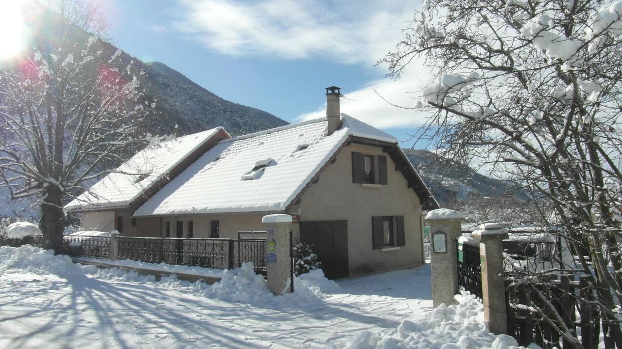 Au Vieux Tilleul Bed and Breakfast Veynes Εξωτερικό φωτογραφία
